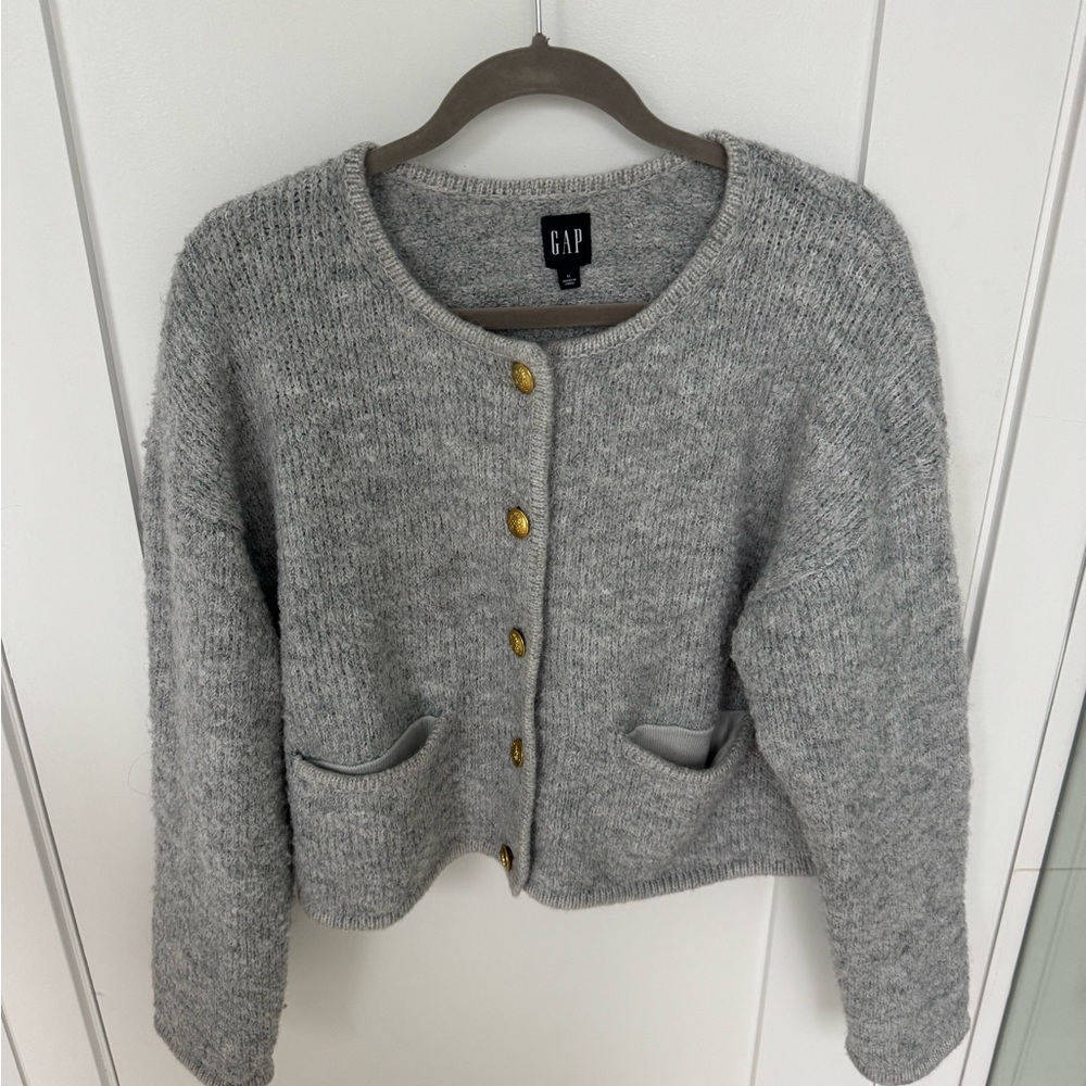 ‼️SOLD‼️GAP Women's Gray Sweater with Gold Buttons